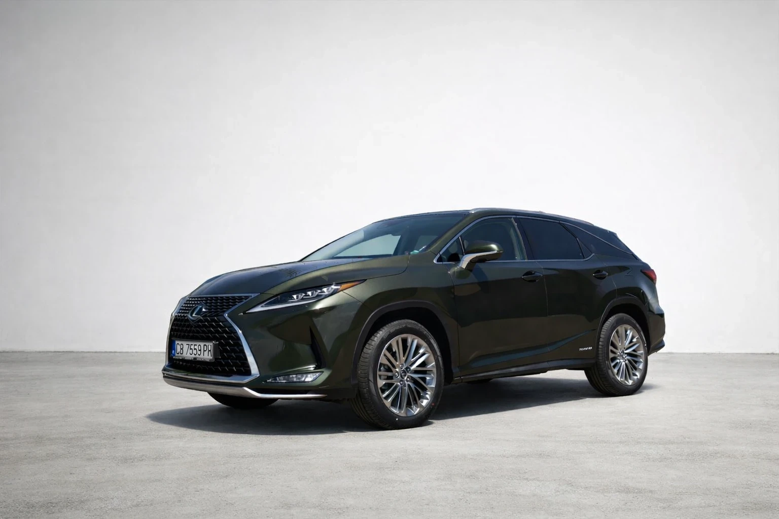 Lexus RX 450h RX 450hL Luxury | 7 места | Хибрид 