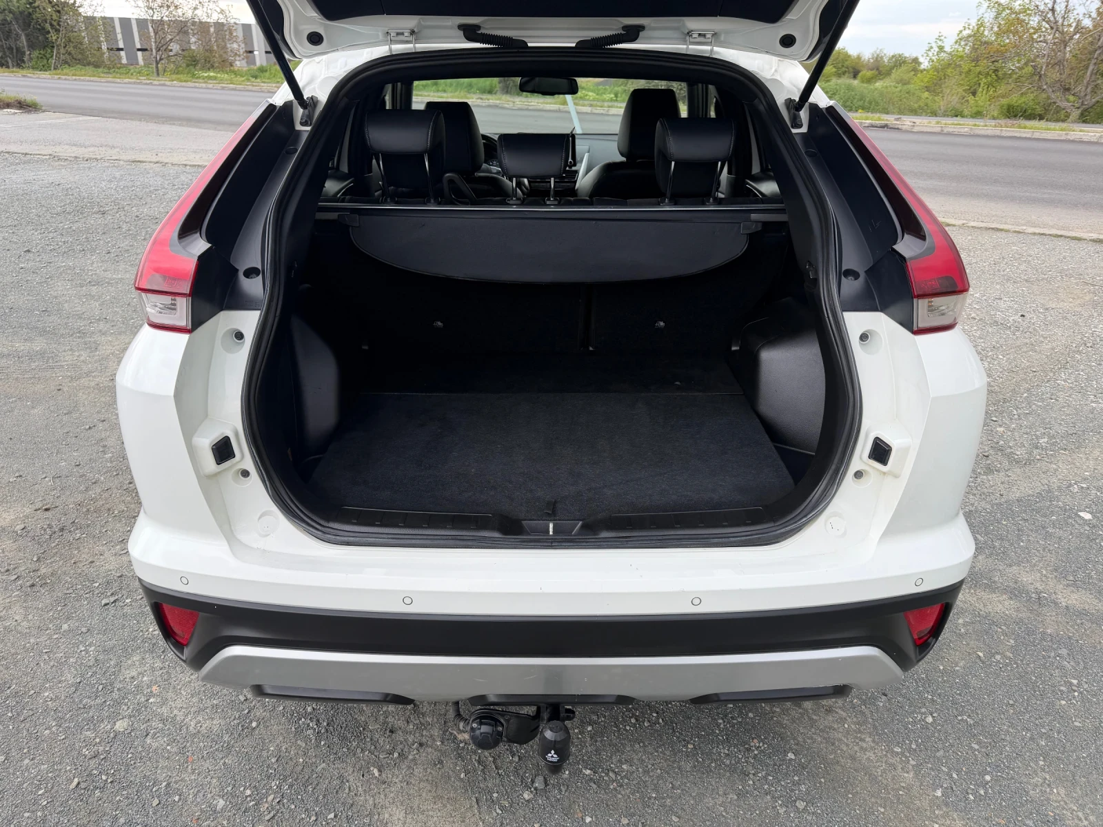 Mitsubishi Eclipse Cross 2.4 PLUG IN HYBRID / 4Х4 / ЕВРО6 / YOUTUBE / WAZE, снимка 14 - Автомобили и джипове - 54383234
