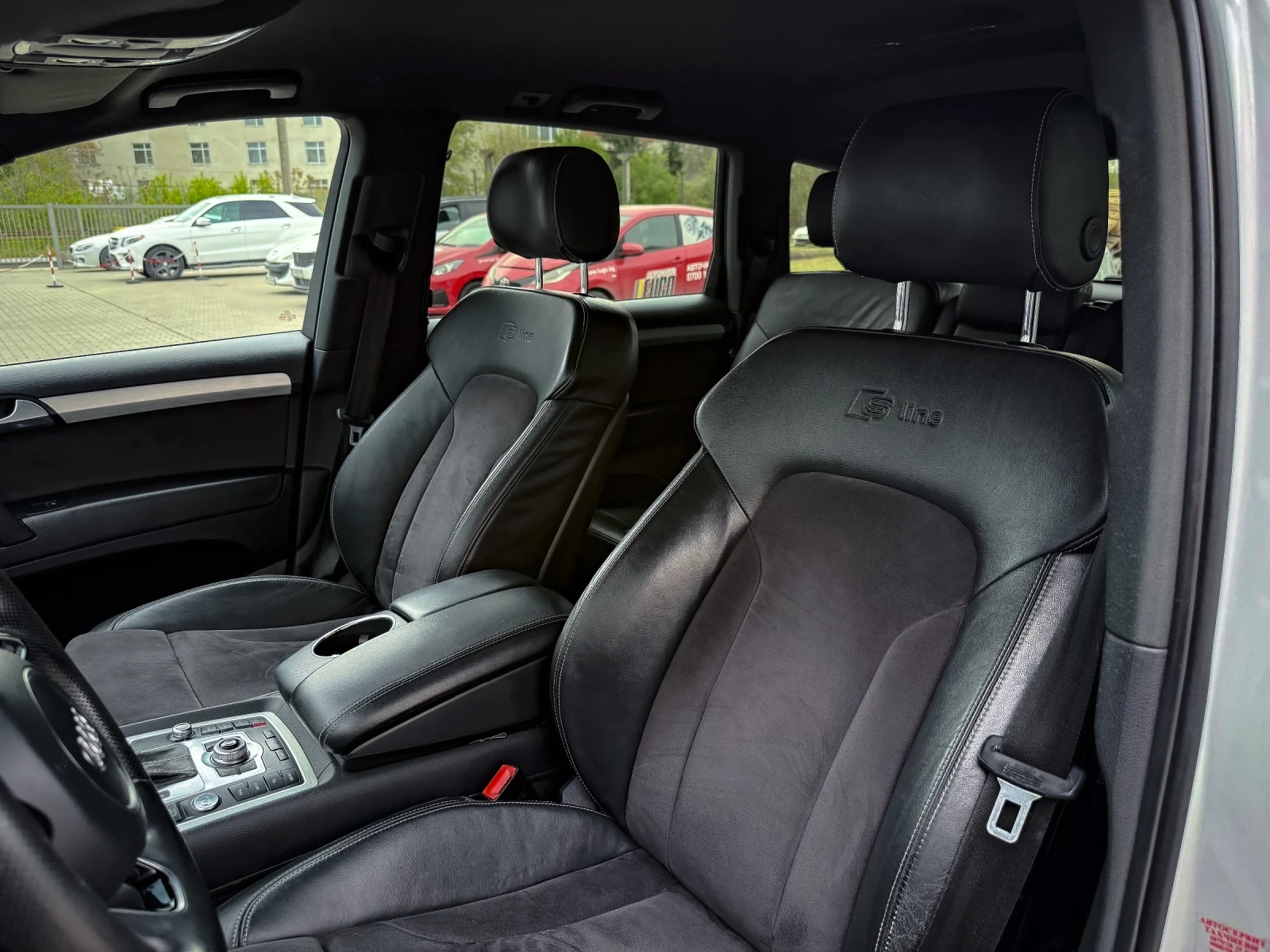 Audi Q7 FACELIFT* 3.0TDI* S-LINE* FULL* ЛИЗИНГ, снимка 13 - Автомобили и джипове - 54454779