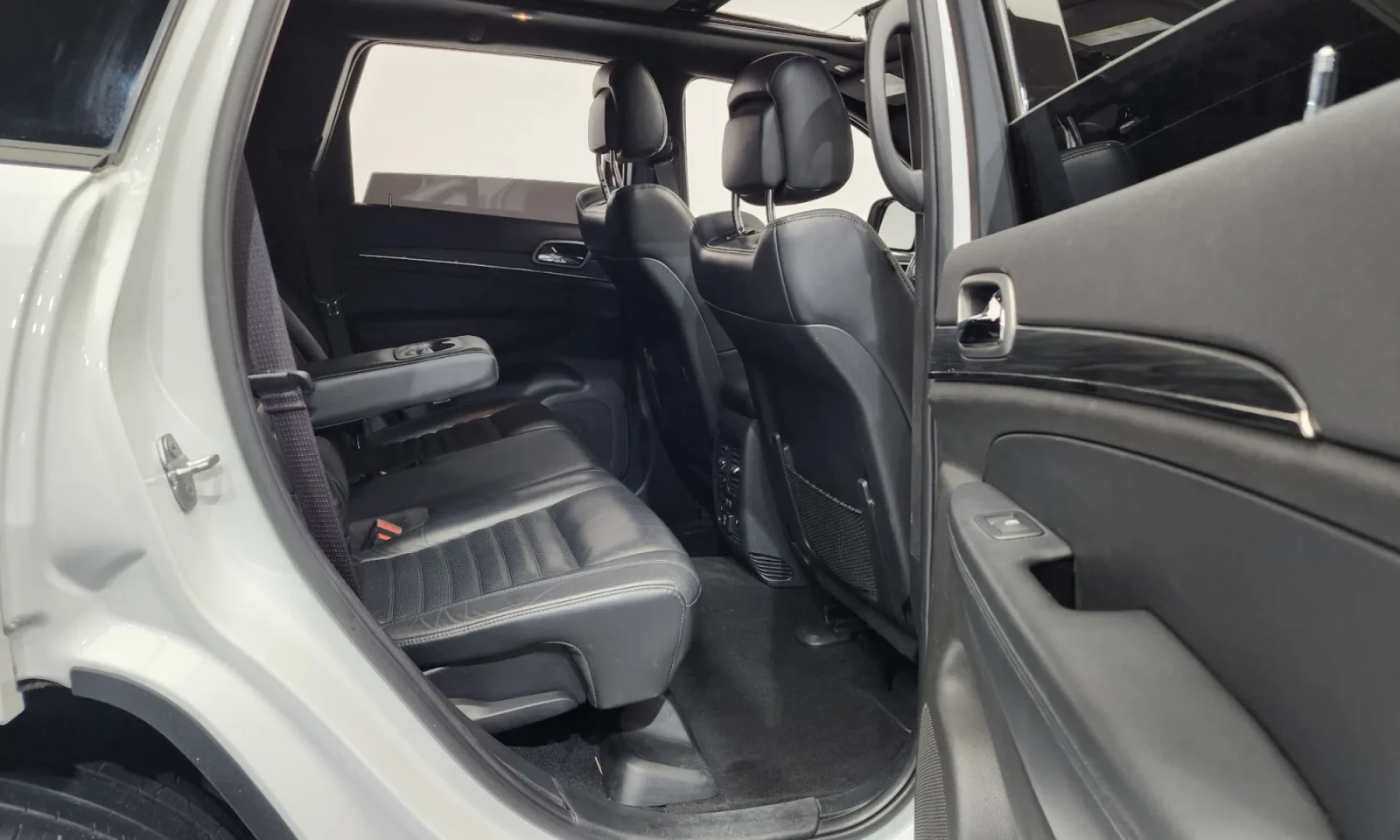 Jeep Grand cherokee 3.6 Limited X, снимка 10 - Автомобили и джипове - 54884766