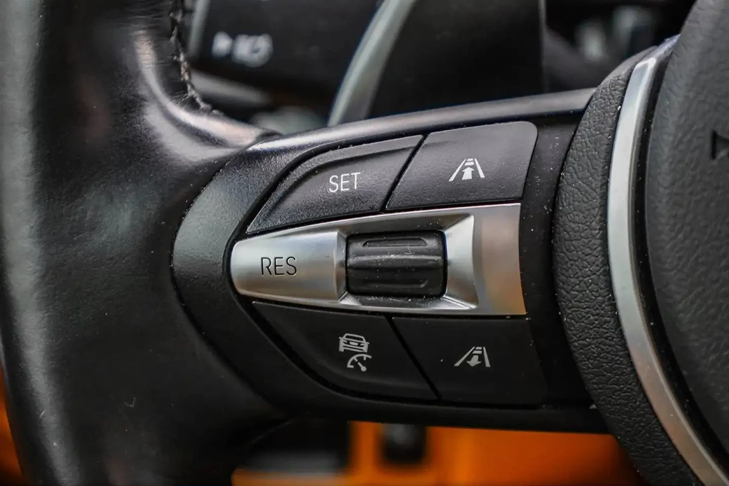 BMW X6 50i * Фиксирана цена до БГ * Един собственик * , снимка 11 - Автомобили и джипове - 54909463