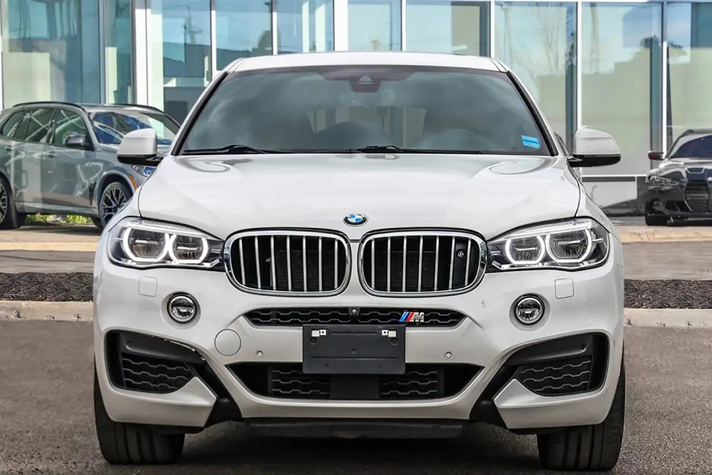 BMW X6 50i * Фиксирана цена до БГ * Един собственик * , снимка 2 - Автомобили и джипове - 54909463
