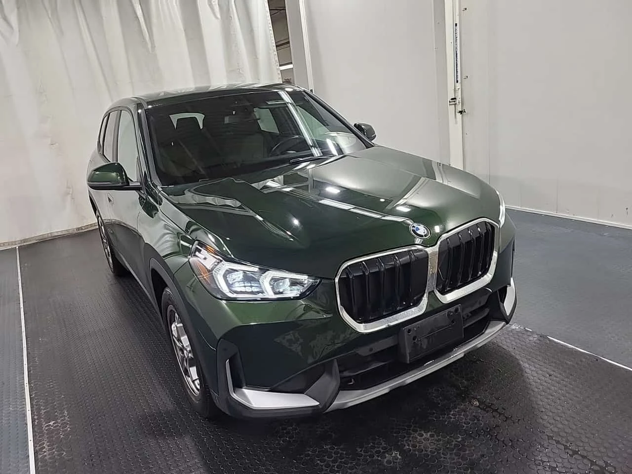 BMW X1 * XDRIVE28I * CARFAX * БЕЗ ПЪРВОНАЧАЛНА ВНОСКА, снимка 2 - Автомобили и джипове - 54918706