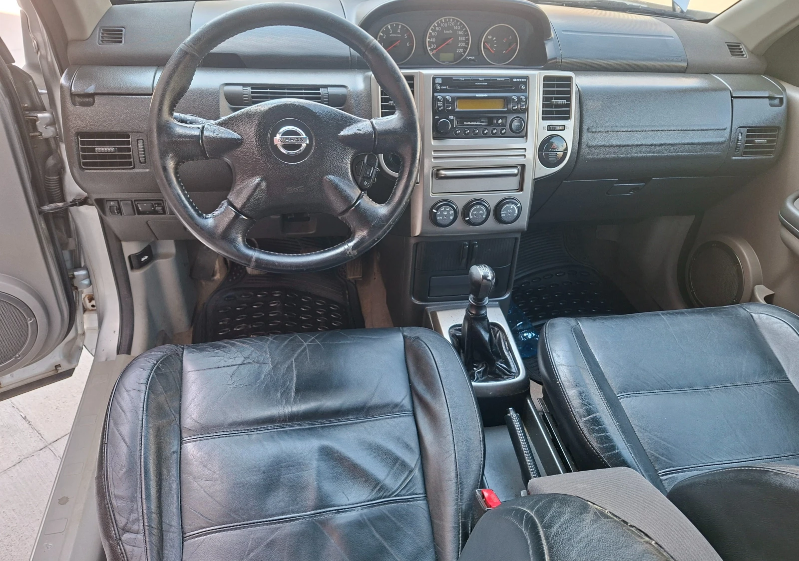 Nissan X-trail 2.2 cdi 4х4 Кожа Клима , снимка 15 - Автомобили и джипове - 55051006