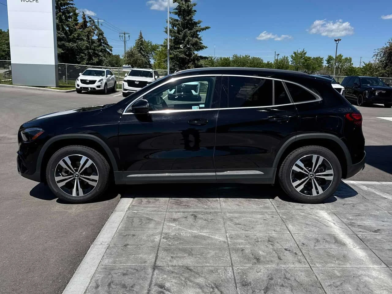 Mercedes-Benz GLA * 250 * АВТОКРЕДИТ БЕЗ ПЪРВОНАЧАЛНА ВНОСКА* , снимка 2 - Автомобили и джипове - 55093253