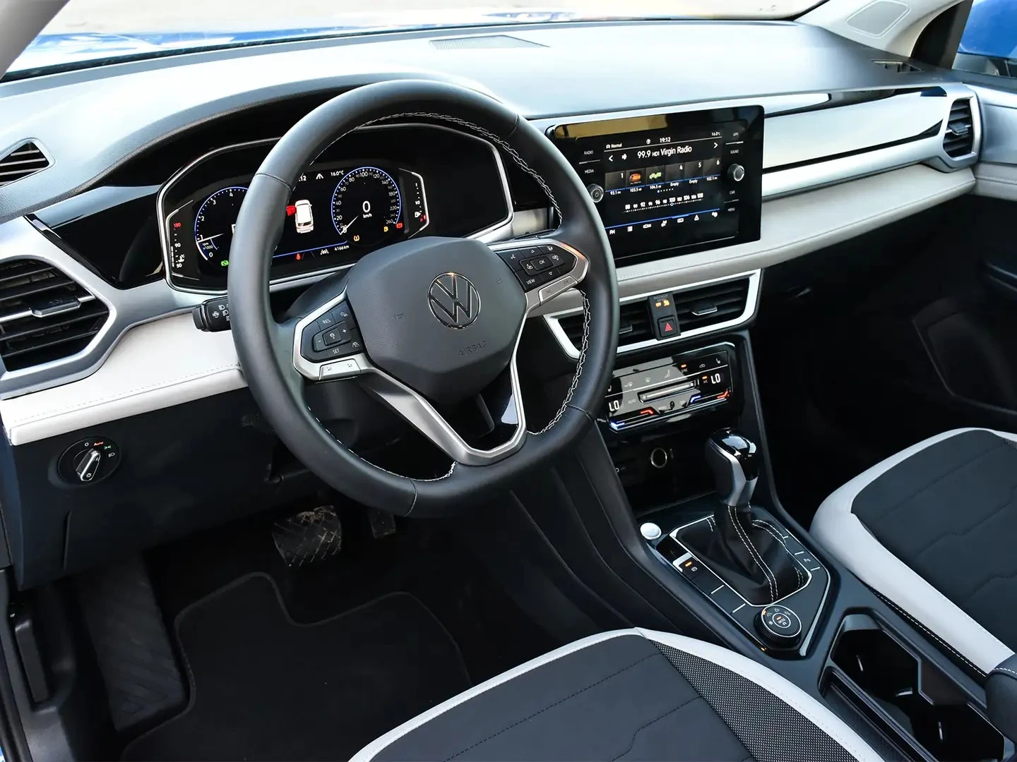 VW Taos Comfortline * 4MOTION * AвтоКредит * (ЦЕНА ДО БГ), снимка 8 - Автомобили и джипове - 55138880