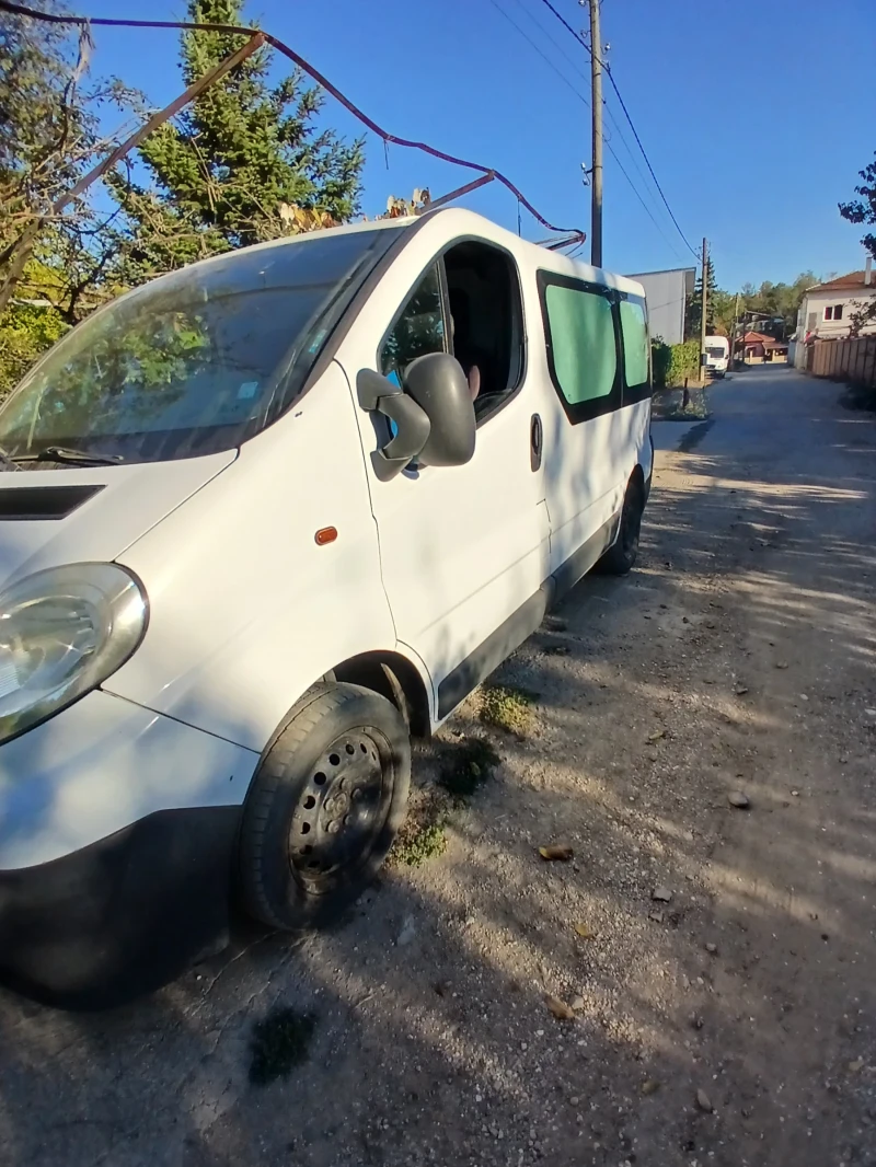 Opel Vivaro, снимка 1 - Бусове и автобуси - 47384631