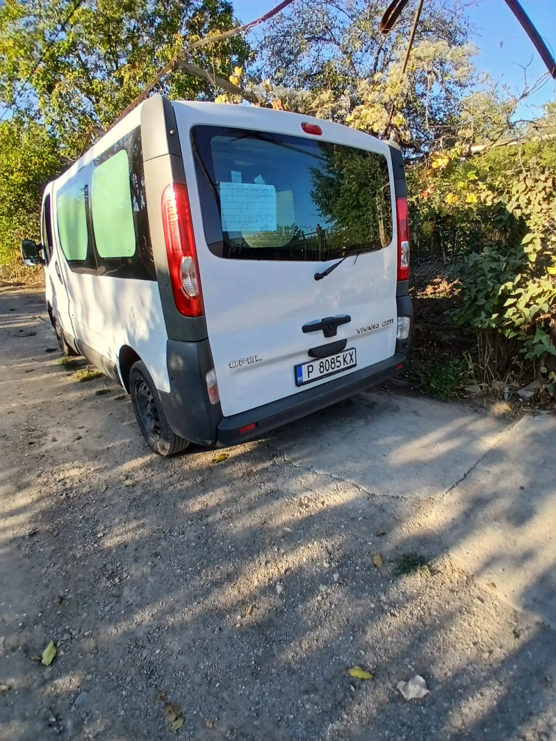 Opel Vivaro, снимка 2 - Бусове и автобуси - 47384631