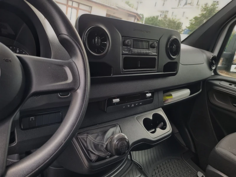 Mercedes-Benz Sprinter 314 бордови, снимка 8 - Бусове и автобуси - 51289805