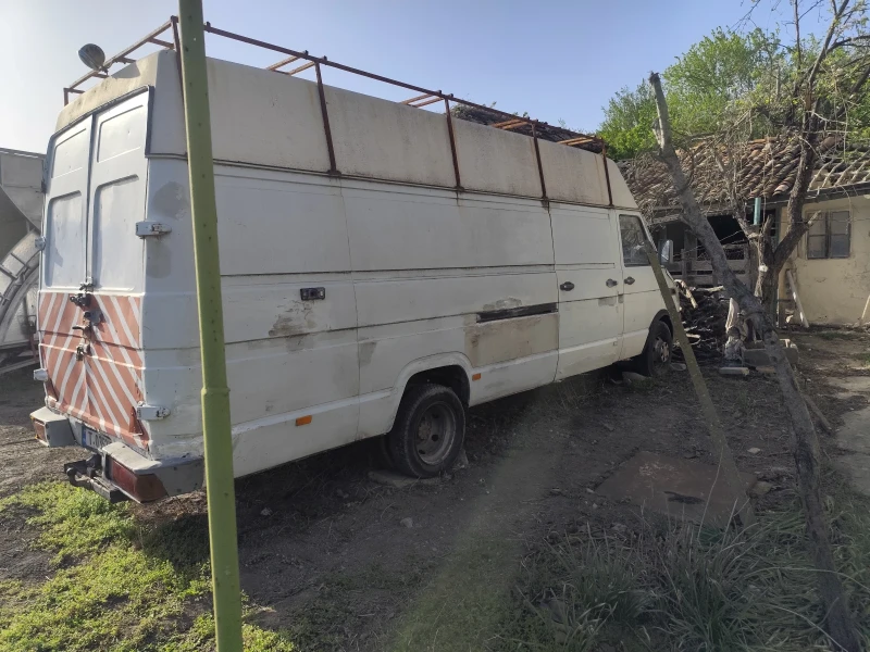 Iveco 3510 Товарен, снимка 12 - Бусове и автобуси - 52136880