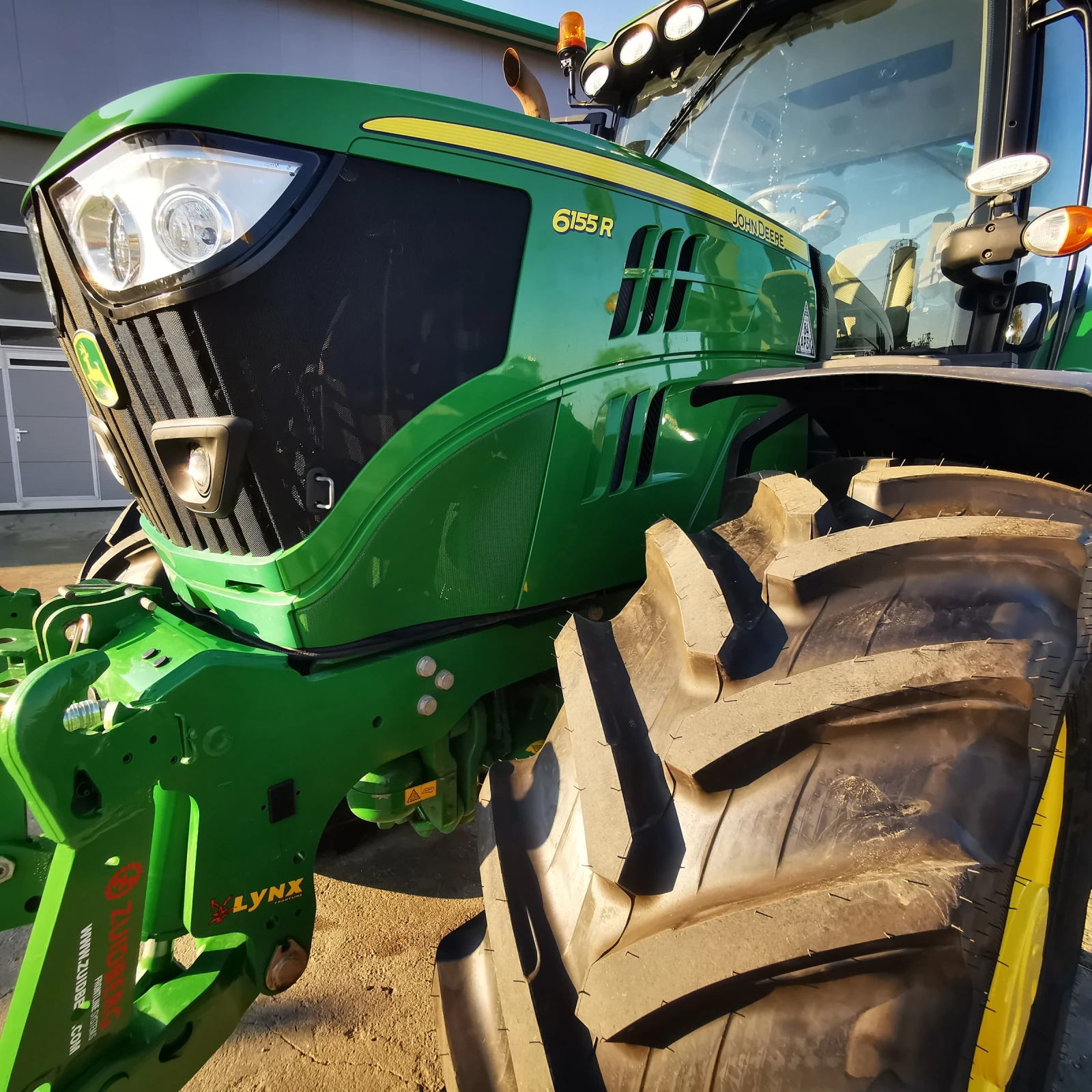 Трактор John Deere 6155R  осигурен лизинг с 3, 3% годишна лихва  - изображение 8