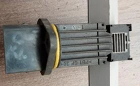 Дебитомер за Mercedes Benz ML 163 2.7CDI, снимка 2