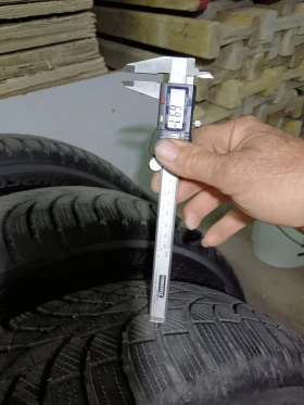Гуми Зимни 225/60R18, снимка 3