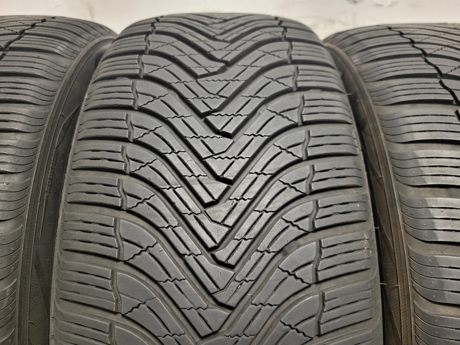 255/40R20 | Mobile.bg   4