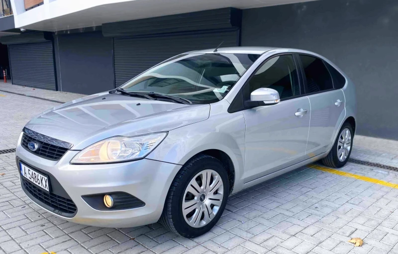 Ford Focus 1.6i, снимка 2 - Автомобили и джипове - 48079433