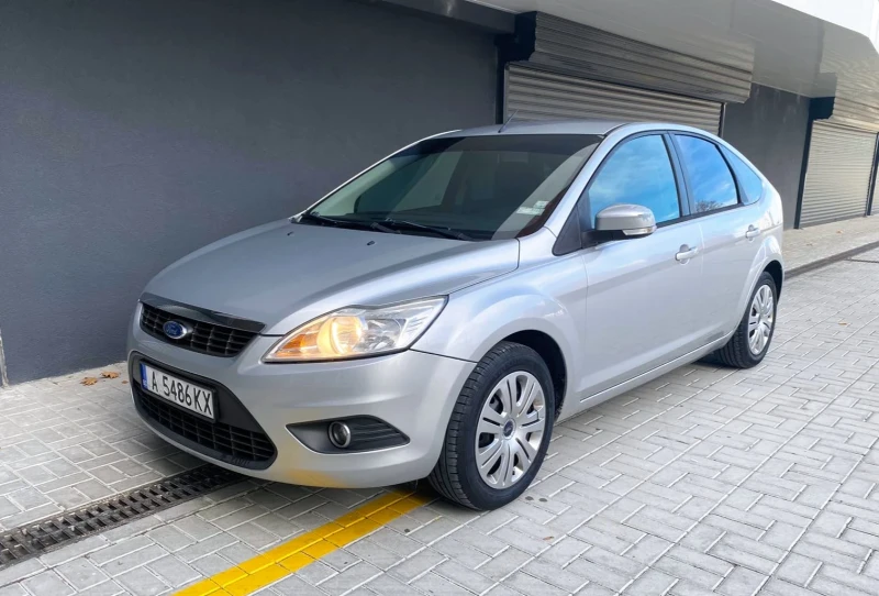 Ford Focus 1.6i, снимка 5 - Автомобили и джипове - 48079433