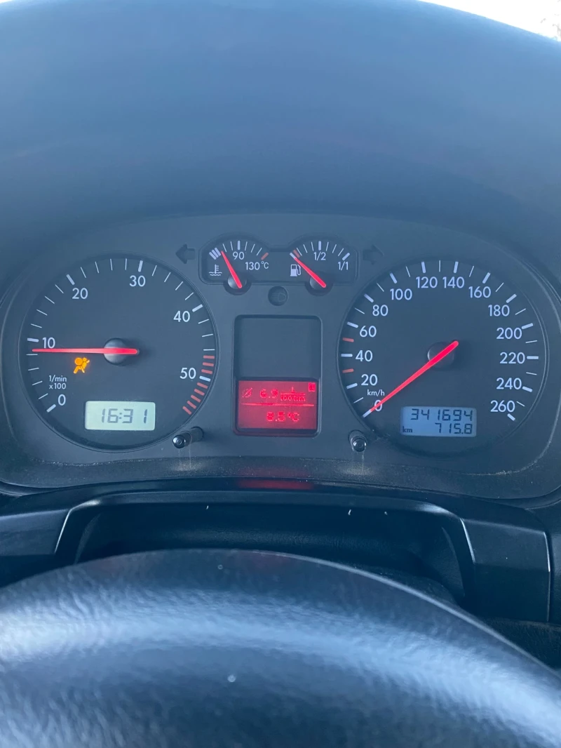 VW Golf 1.9TDI, снимка 10 - Автомобили и джипове - 48102556