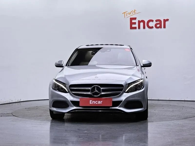 Mercedes-Benz C 200 Avantgarde - изображение 3