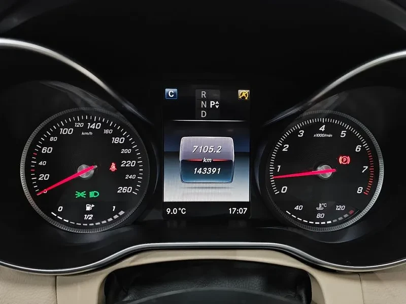 Mercedes-Benz C 200 Avantgarde - изображение 8