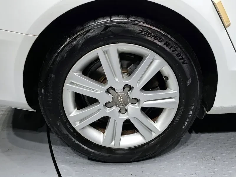 Audi A4 2.0 TDI, снимка 5 - Автомобили и джипове - 54550840