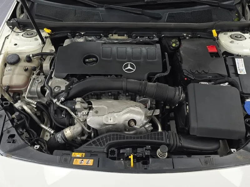 Mercedes-Benz A 220 W177 Sedan, снимка 6 - Автомобили и джипове - 56208137