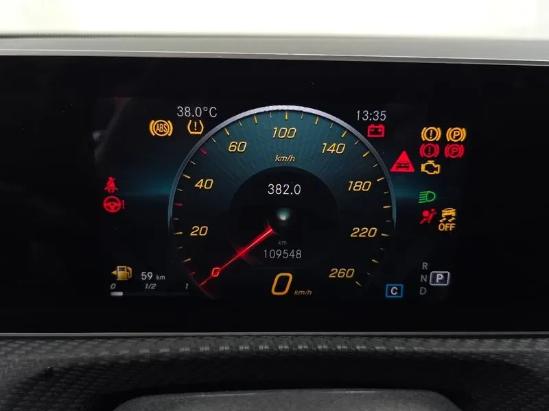Mercedes-Benz A 220 W177 Sedan, снимка 8 - Автомобили и джипове - 56208137