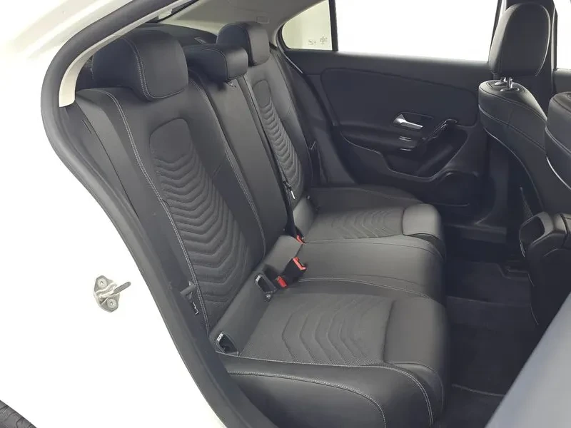 Mercedes-Benz A 220 W177 Sedan, снимка 12 - Автомобили и джипове - 56208137