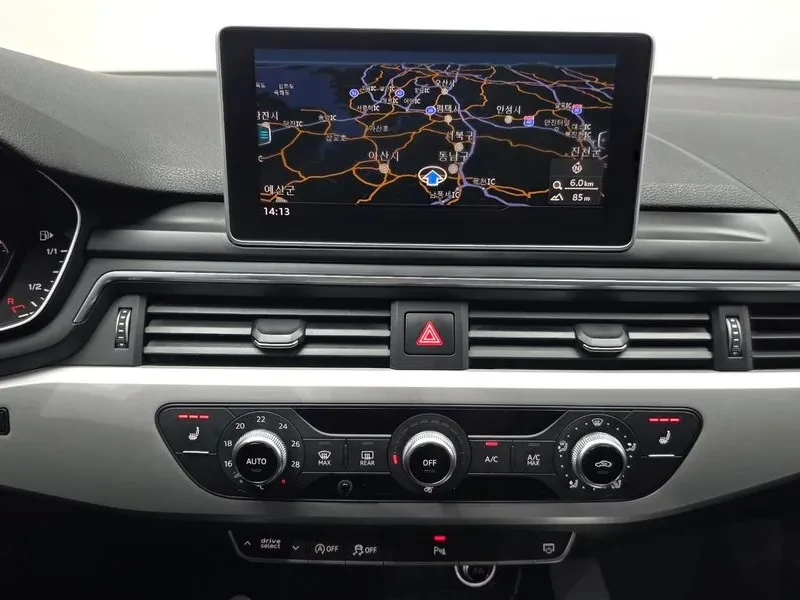 Audi A4 2.0 TFSI Premium - САМО 30% АВАНС, снимка 14 - Автомобили и джипове - 56253850