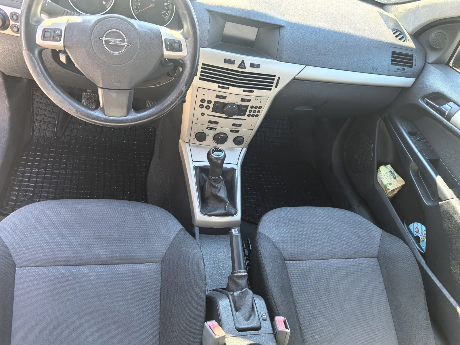 Opel Astra H Gtc 1.7 климатик - изображение 10