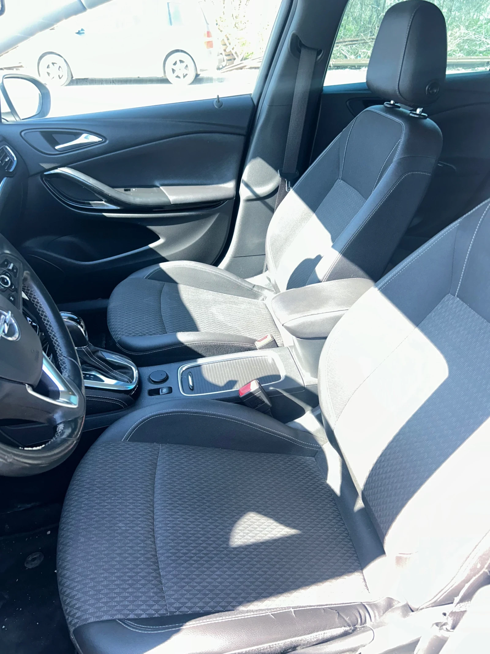 Opel Astra Автоматик - изображение 8