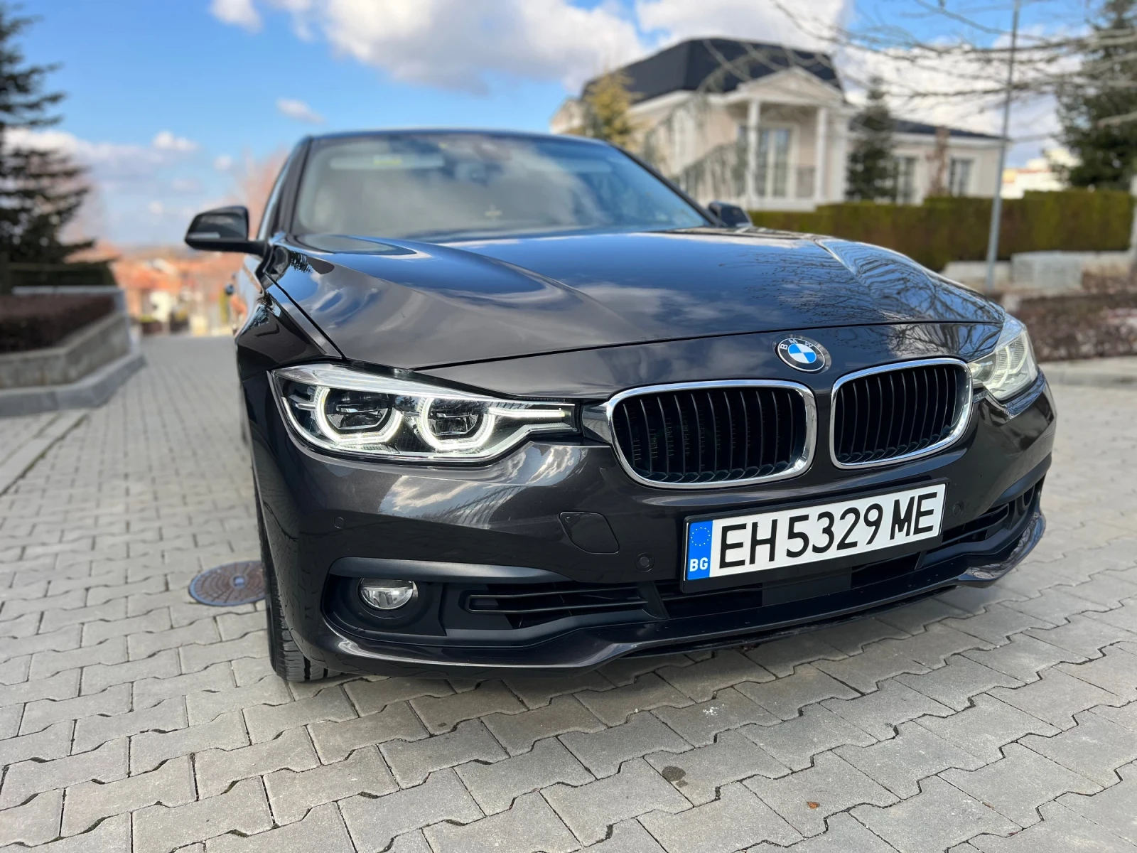 BMW 330 LCI 2016 г. / X Drive / Head Up / Обслужен - изображение 5