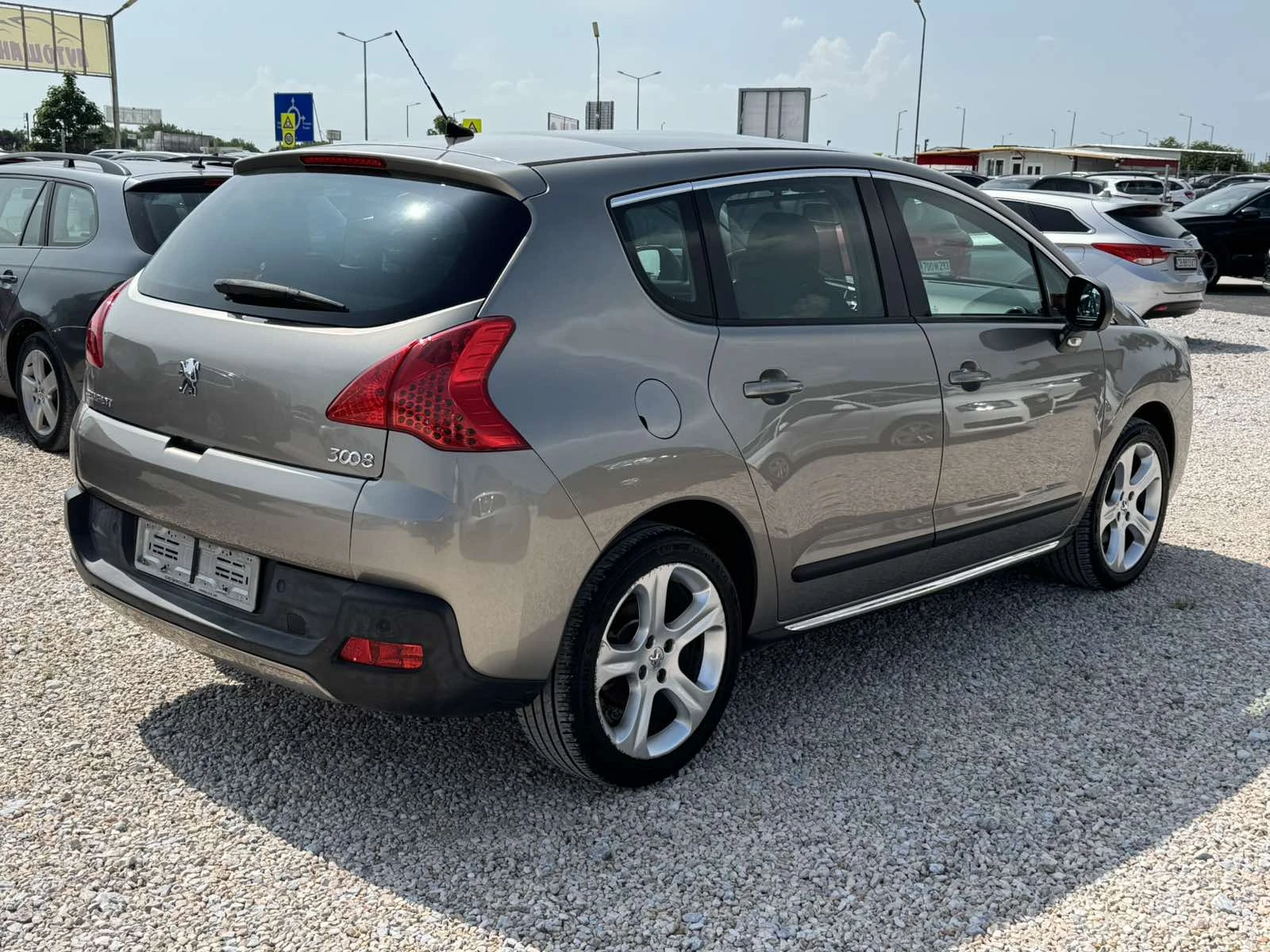 Peugeot 3008 2.0HDI - изображение 4