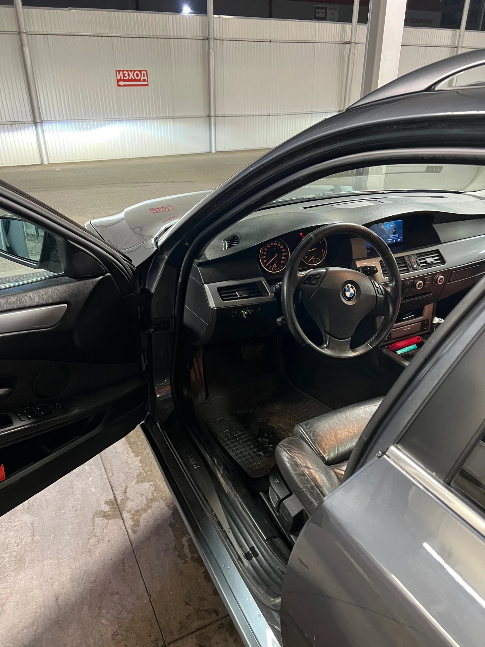 BMW 525 E61 - изображение 4