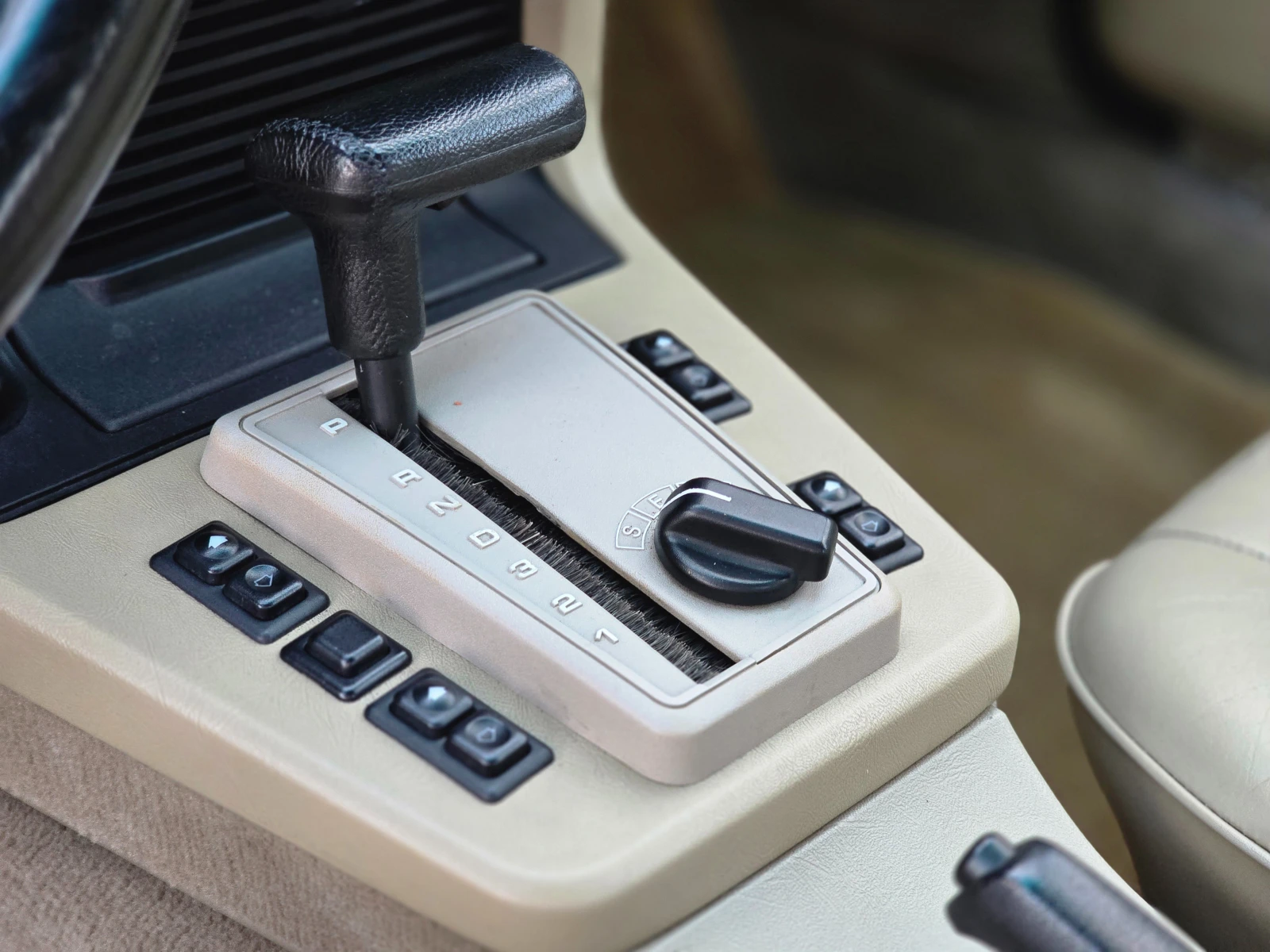 BMW 635 csi - изображение 7