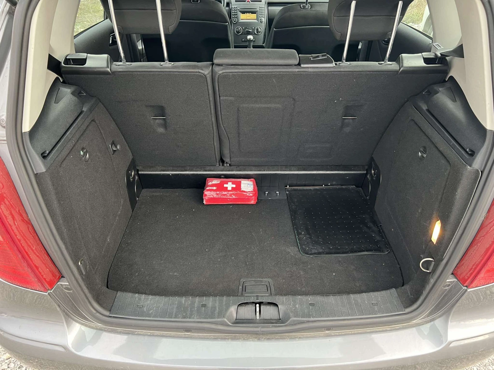 Mercedes-Benz A 180  - изображение 7