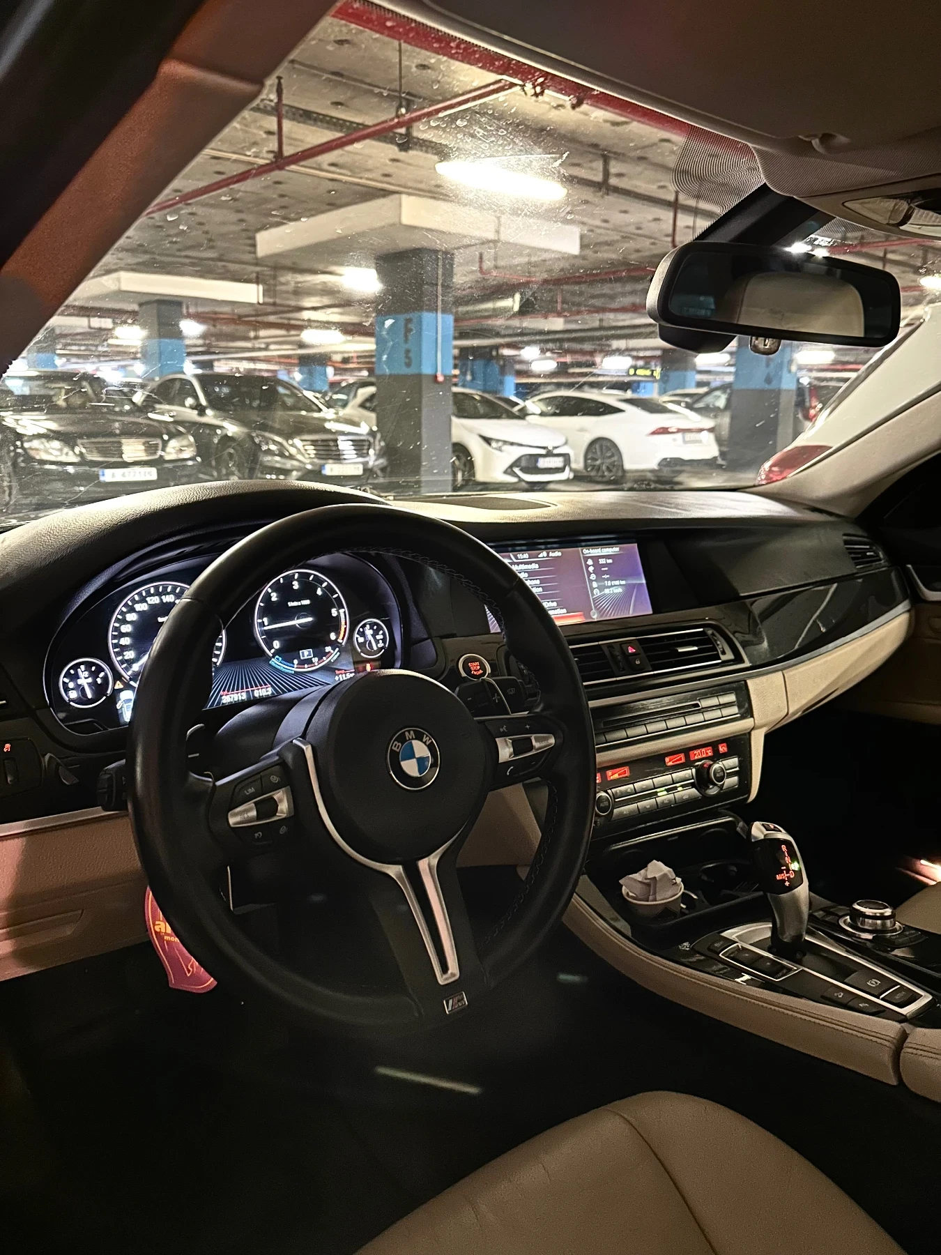 BMW 525 Car play, x-drive - изображение 6