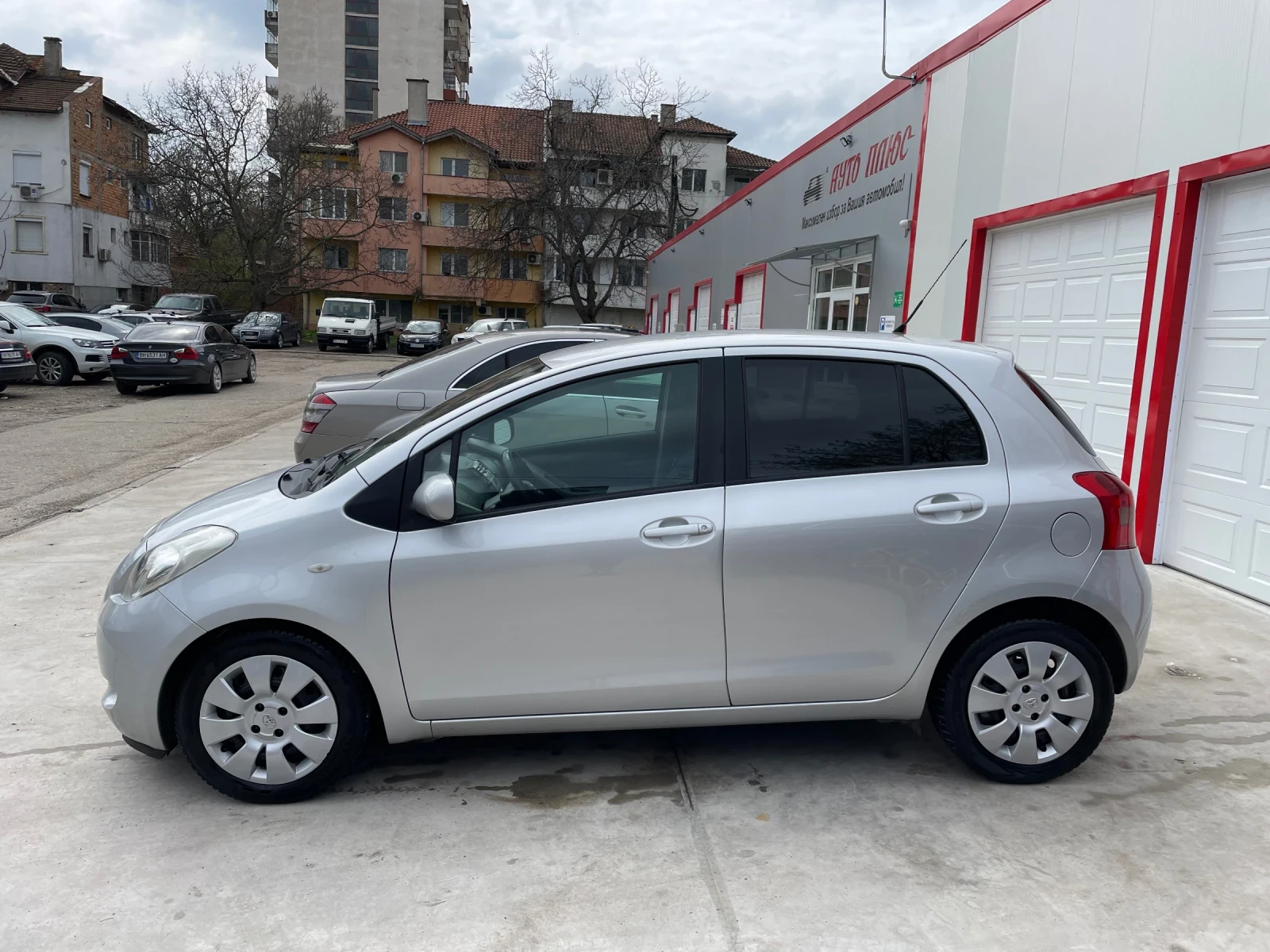 Toyota Yaris 1.3 VVT-i | Mobile.bg — изображение 9