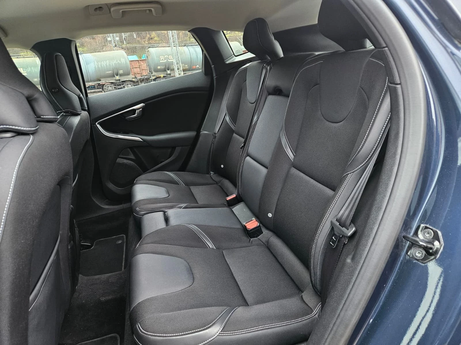 Volvo V40 1.6 D2 MOMENTUM | Mobile.bg   9