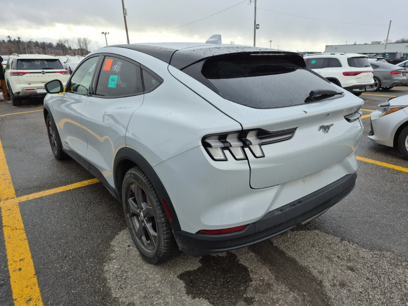 Ford Mustang Mach-E SELECT * * CARFAX * * АВТО КРЕДИТ * *  - изображение 4