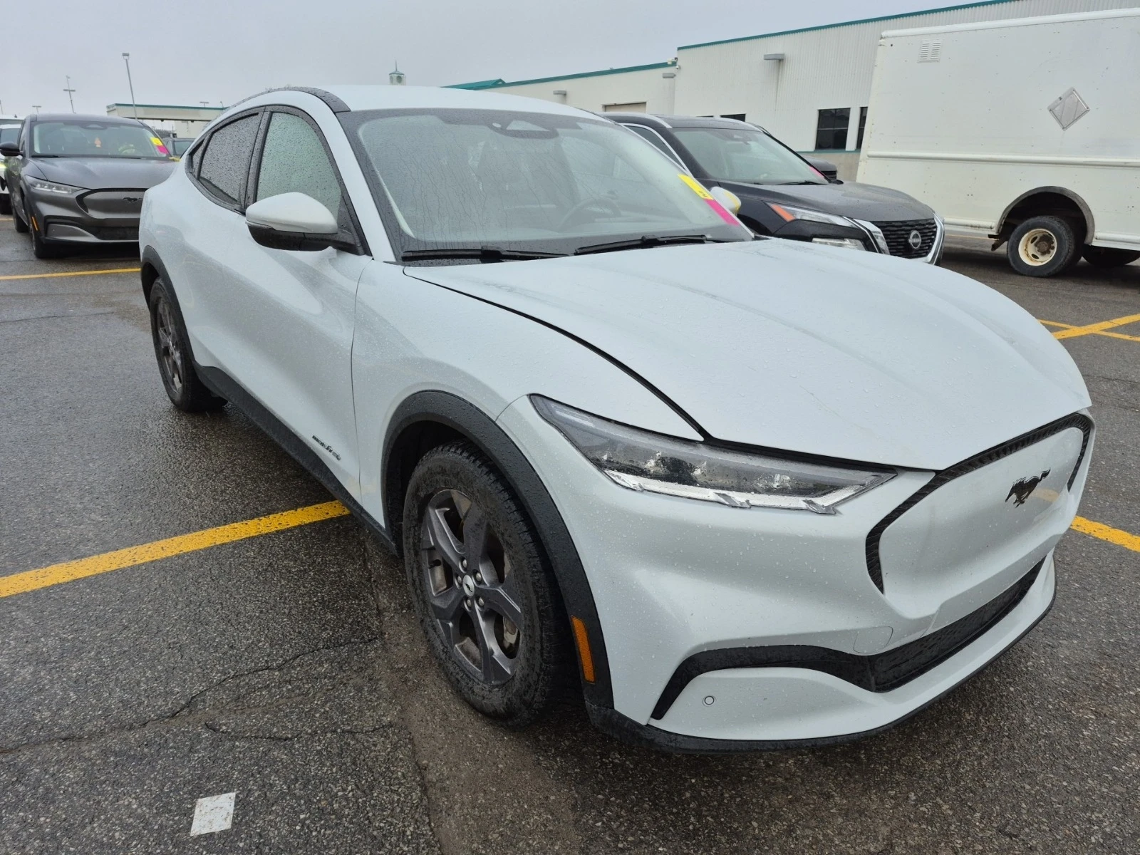 Ford Mustang Mach-E SELECT * * CARFAX * * АВТО КРЕДИТ * *  - изображение 2