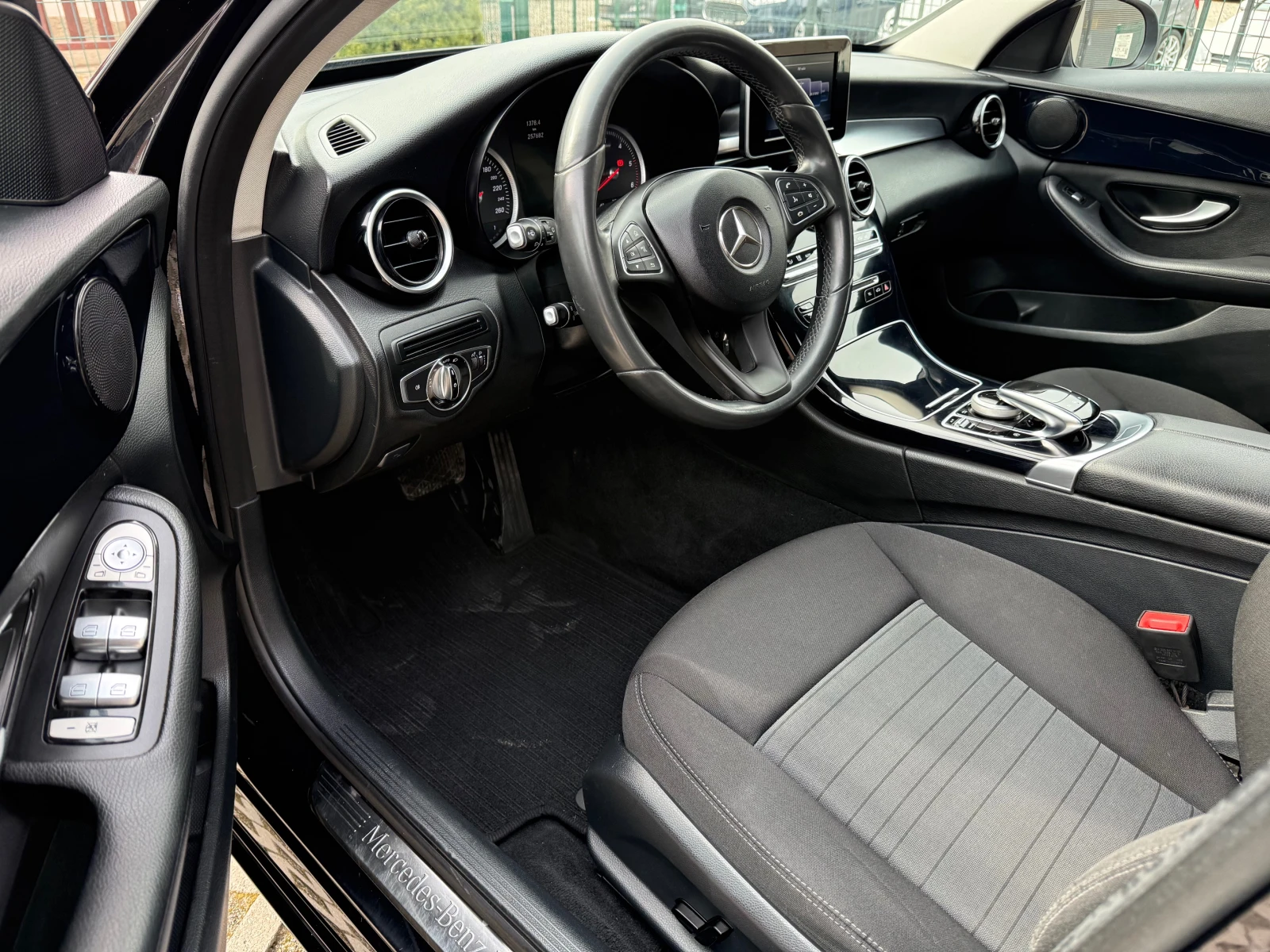 Mercedes-Benz C 220  CDI  - изображение 8