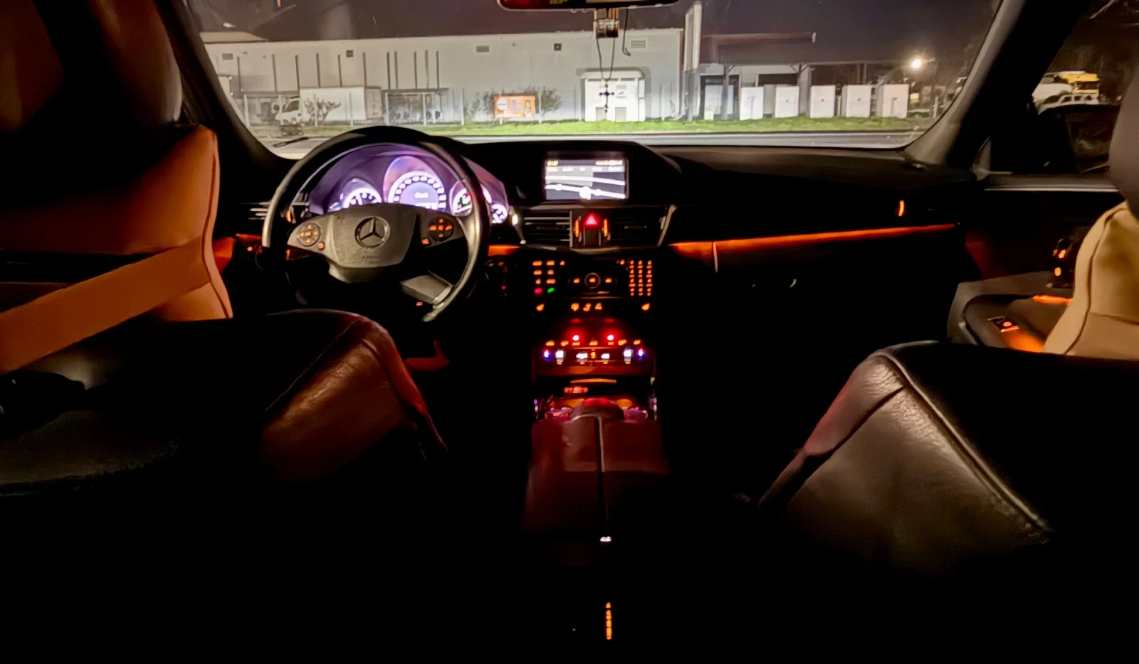 Mercedes-Benz E 350, снимка 16 - Автомобили и джипове - 53988343