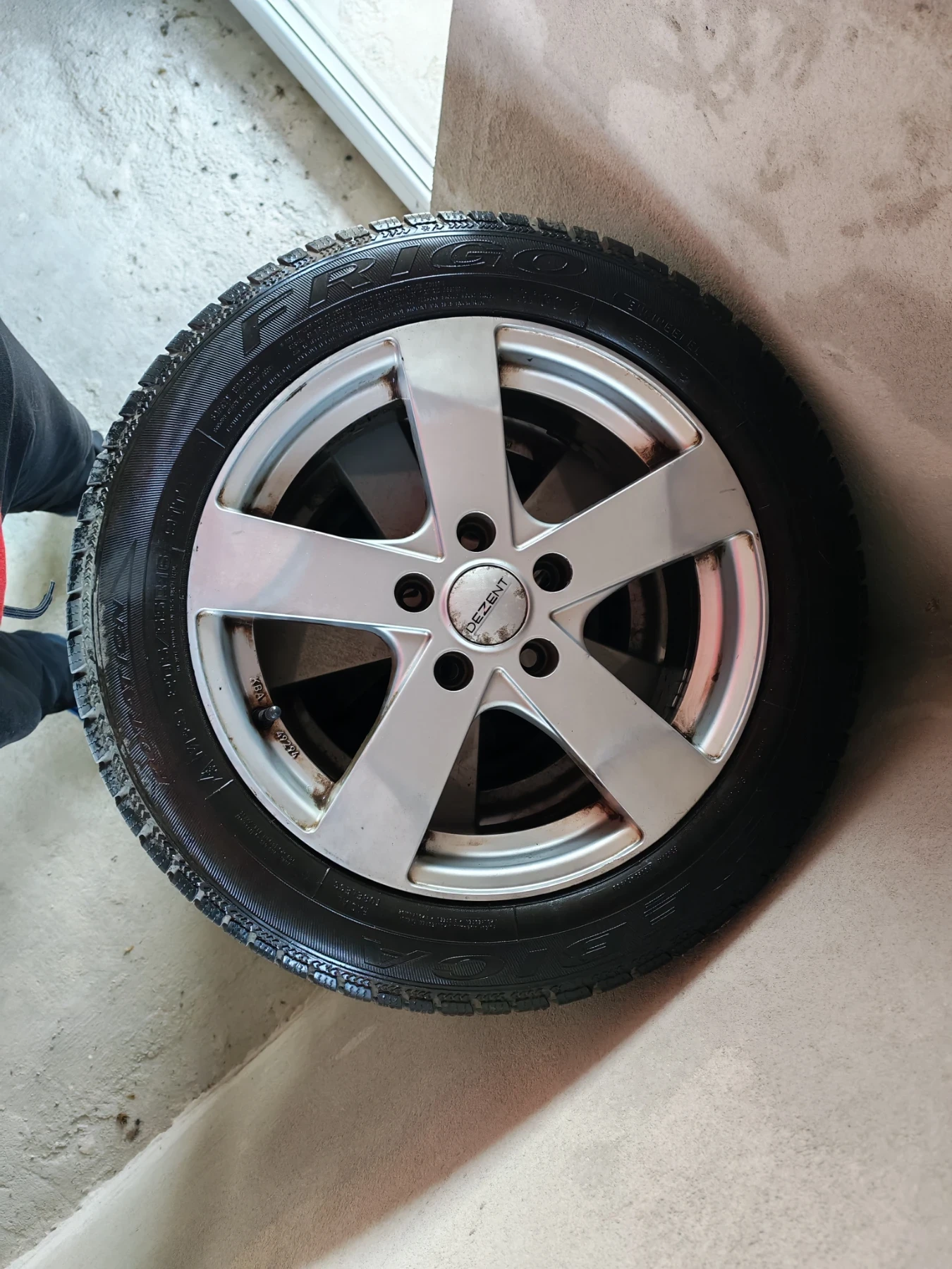 VW Passat 1.9 TDI, снимка 6 - Автомобили и джипове - 54170457