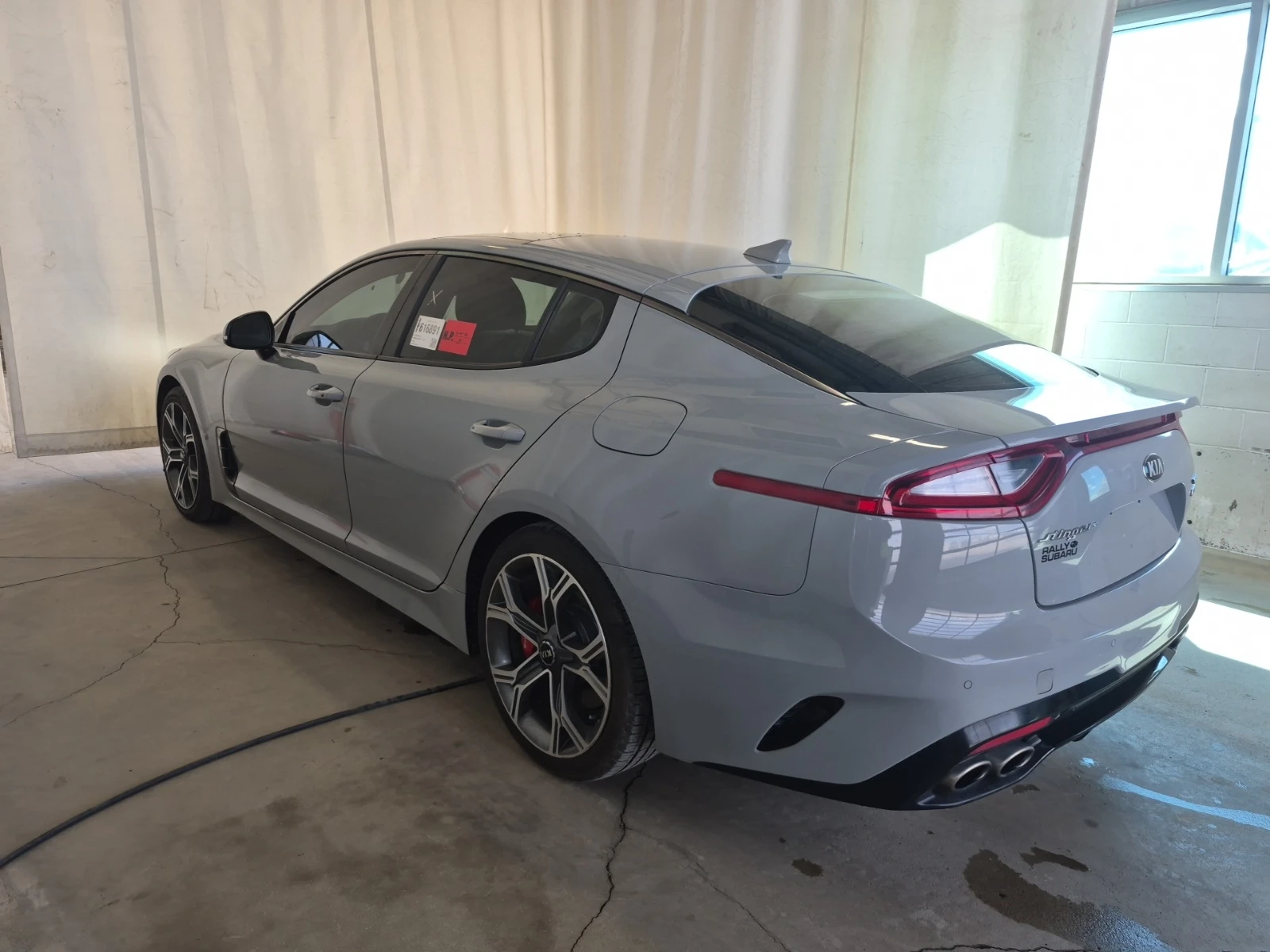 Kia Stinger, снимка 4 - Автомобили и джипове - 54576839