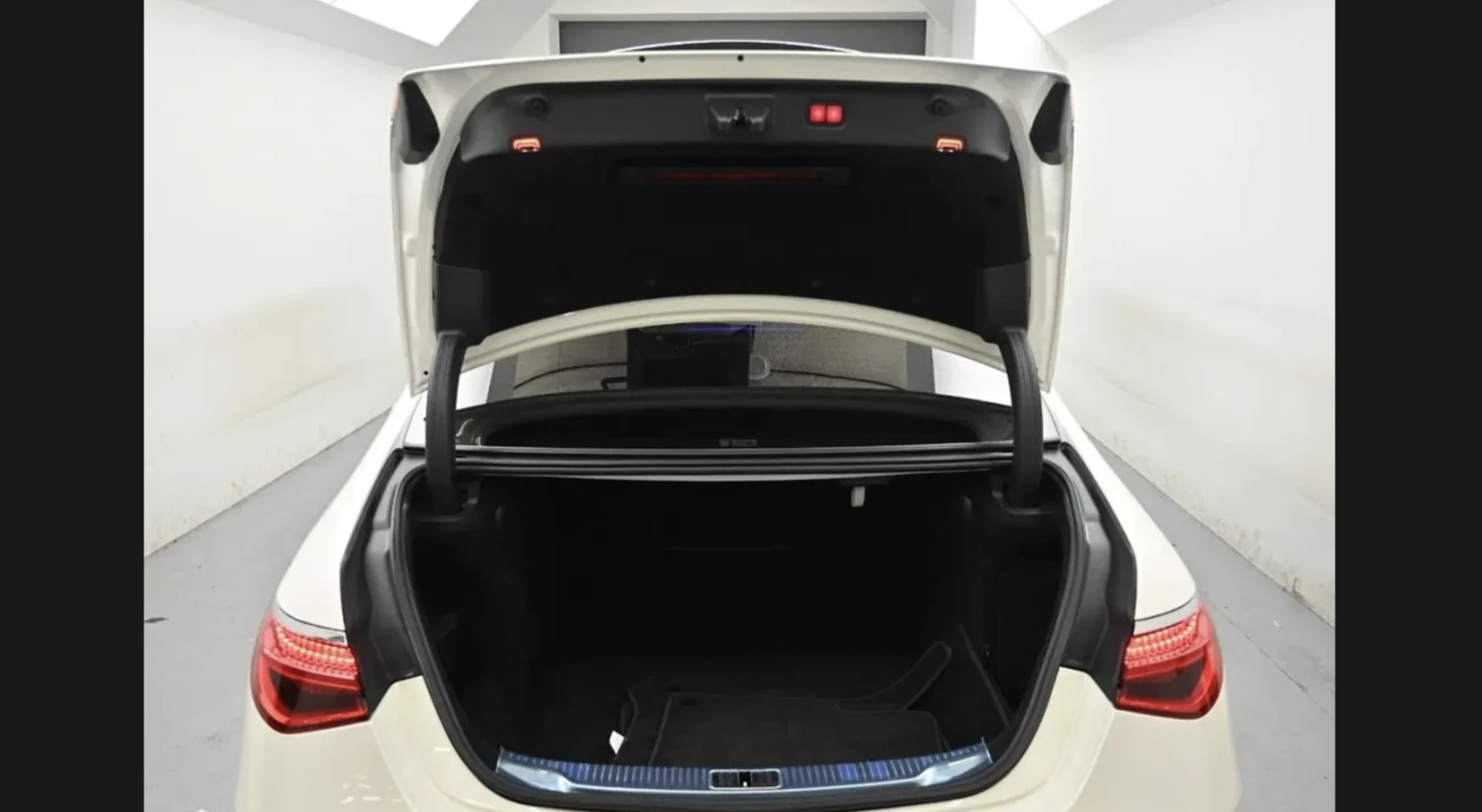 Mercedes-Benz S 450 L / MAYBACH ПАКЕТ / 360 КАМЕРИ / BURMESTER / ТV, снимка 17 - Автомобили и джипове - 55185931