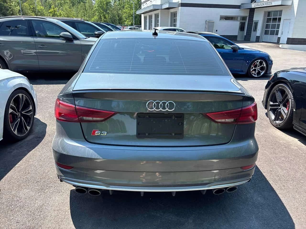 Audi S3 * Progressiv * CARFAX * БЕЗ ПЪРВОНАЧАЛНА ВНОСКА, снимка 4 - Автомобили и джипове - 55343796