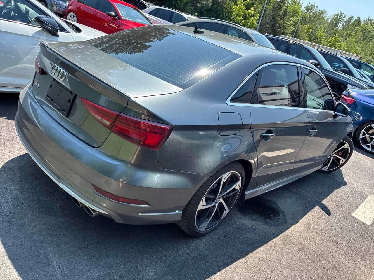 Audi S3 * Progressiv * CARFAX * БЕЗ ПЪРВОНАЧАЛНА ВНОСКА, снимка 3 - Автомобили и джипове - 55343796