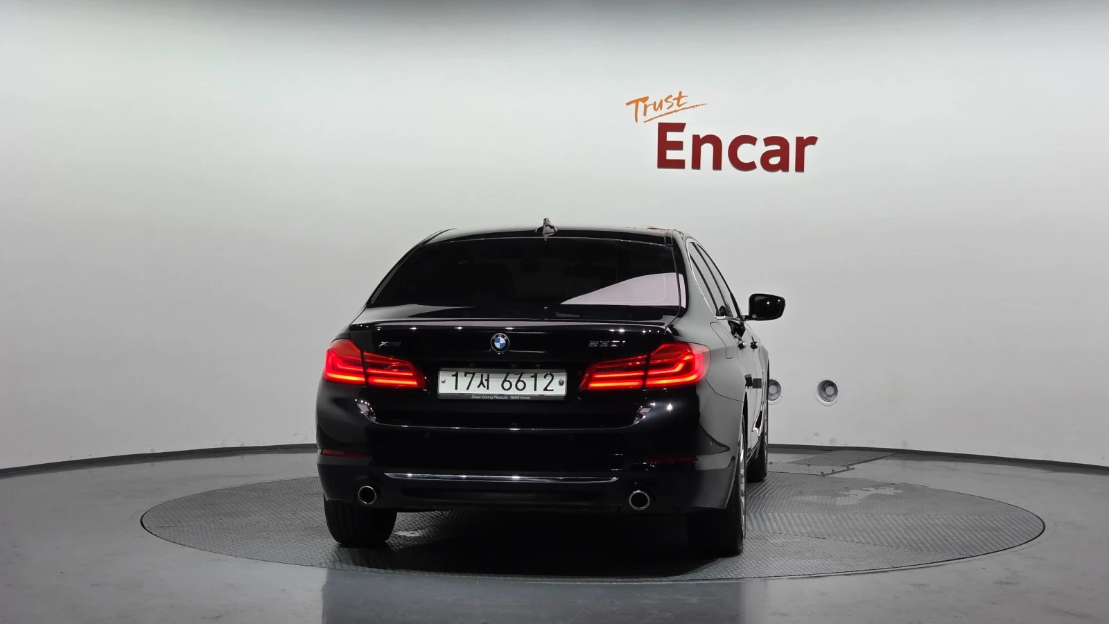 BMW 530 i xDrive Luxury Plus, снимка 4 - Автомобили и джипове - 55623851