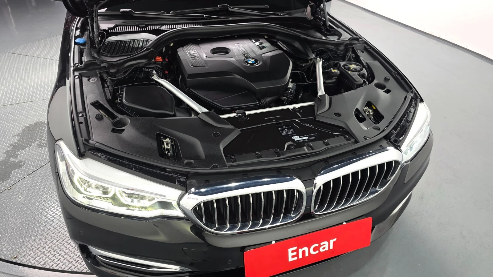 BMW 530 i xDrive Luxury Plus, снимка 6 - Автомобили и джипове - 55623851