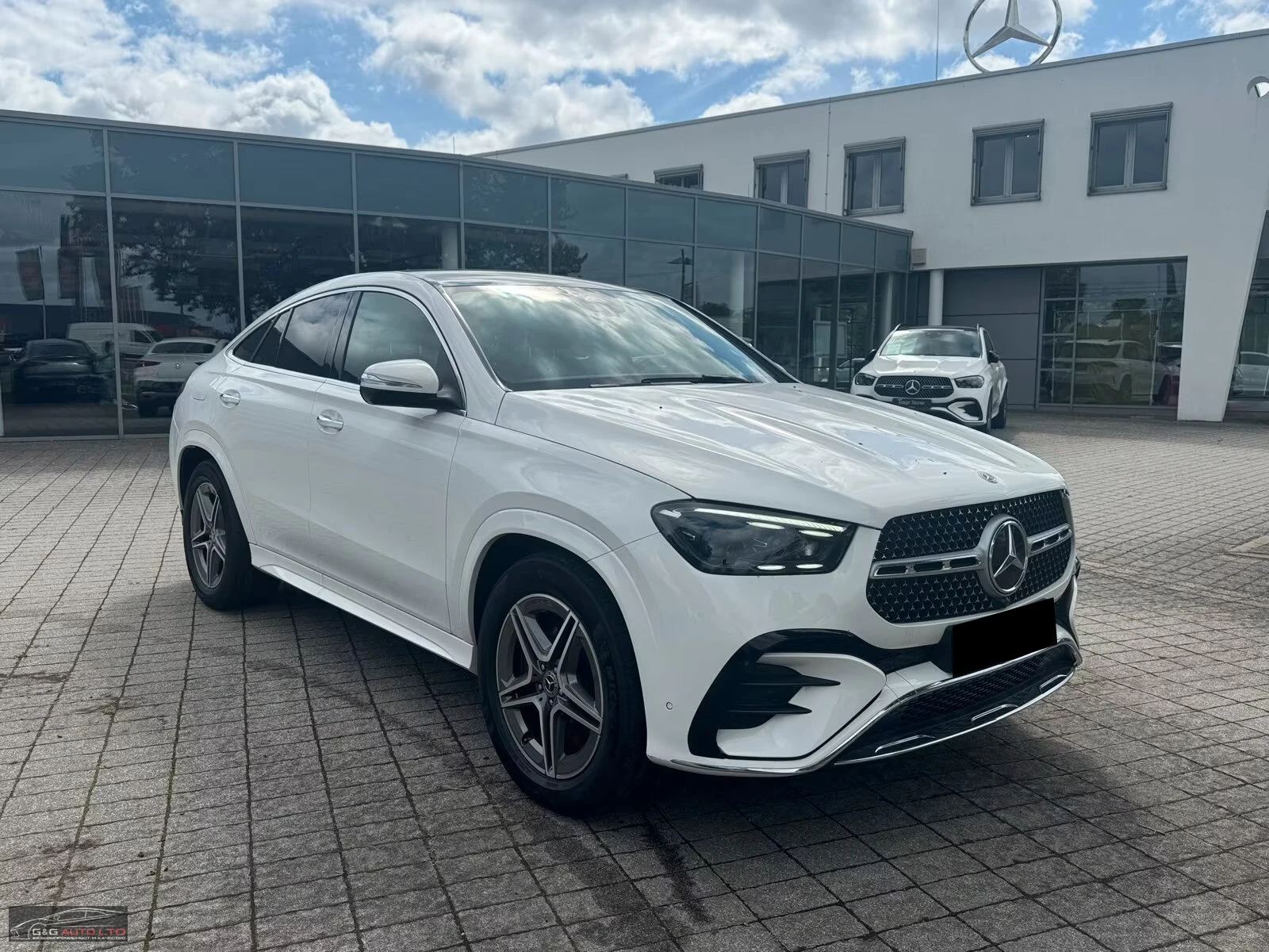Mercedes-Benz GLE 450 d/COUPE/AMG PRIMUM+ /360/PANO/DISTR/BURM/833z, снимка 4 - Автомобили и джипове - 55798895